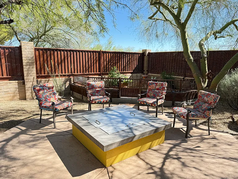 2105 W Gold Dust Ln — Photo 19