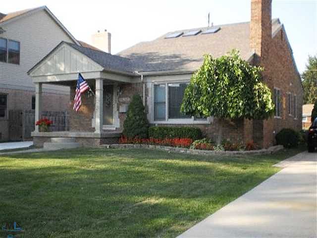 1st image of 22493 Bayview Saint