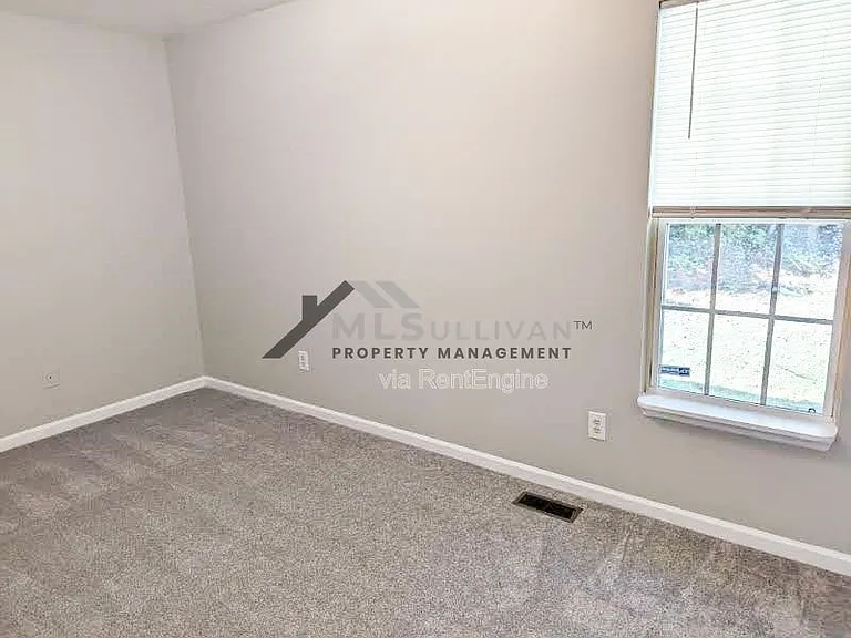 200 Belle Ct — Photo 14