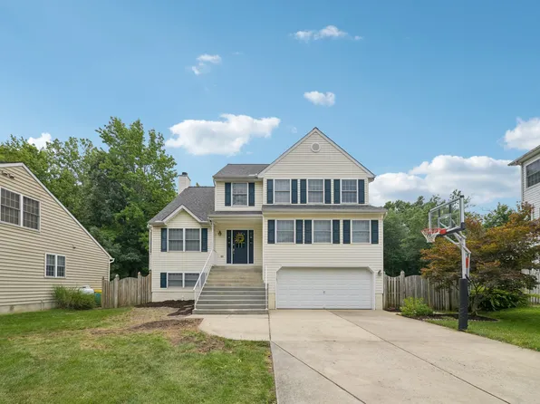 713 Mimosa Cove Rd, Deale, MD 20751
