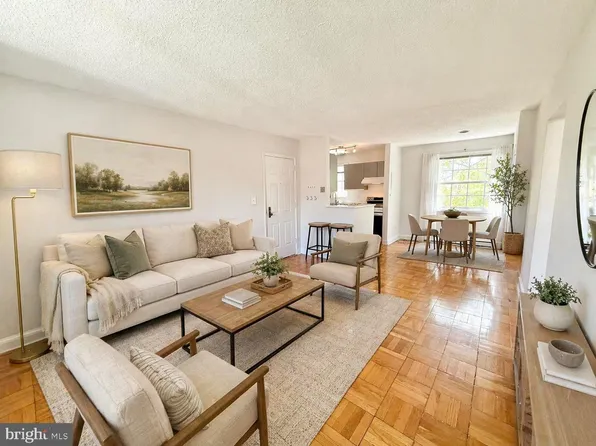 1706 W Abingdon Dr, Alexandria, VA