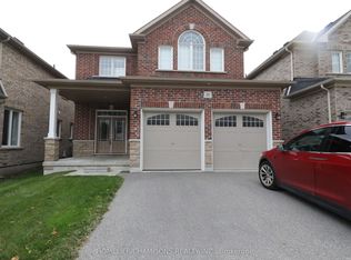 211 Northglen Blvd, Clarington, ON L1C 0T9