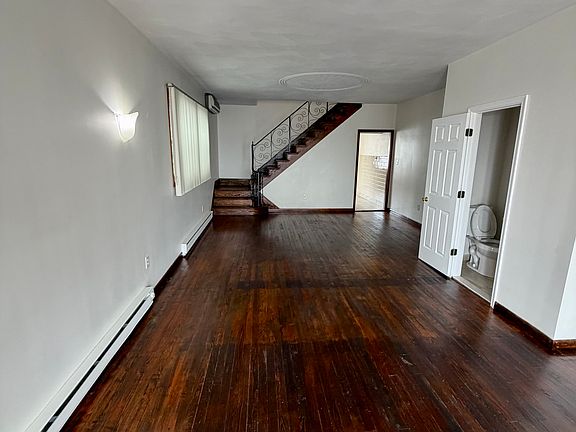 4th image of 144 E Columbus Ave #144