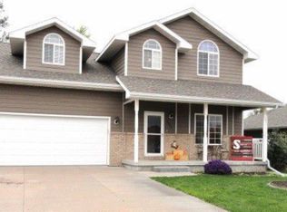 2420 Dawn Dr, Sidney, NE 69162