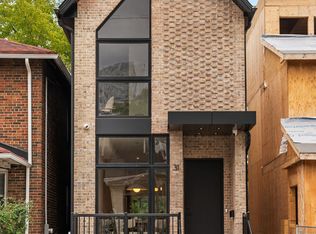 31 Taunton Rd, Toronto, ON M4S 2P2