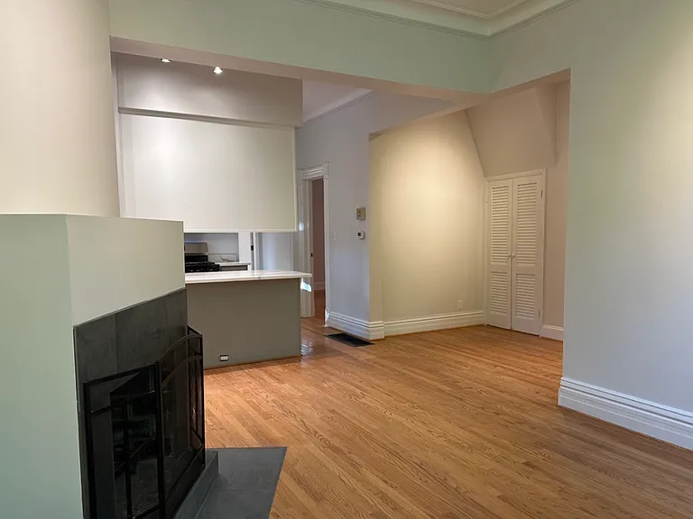 208 W Willow St #1 — Photo 28