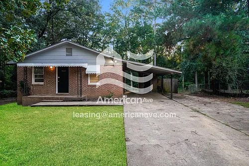912 Old Oak Dr Photo 1