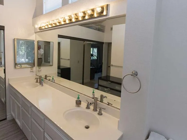 17032 Tassajara Cir — Photo 2