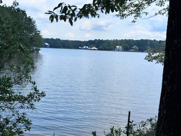 60 Annes Cir, Lumberton, MS 39455