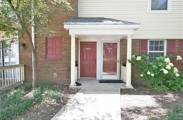 1st image of 9037 N Swan Cir