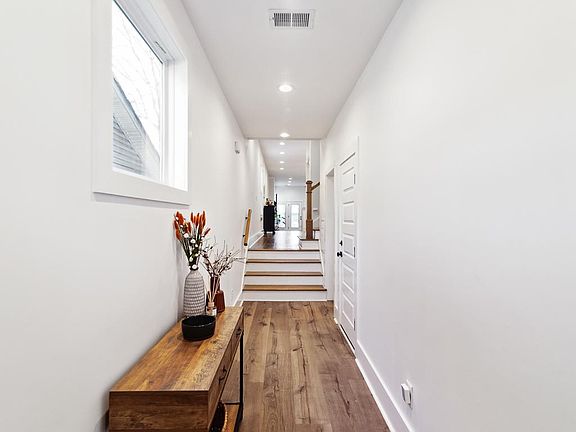 2nd image of 302A Vivelle Ave