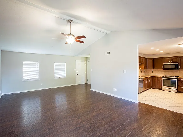 5713 Baker Dr — Photo 7