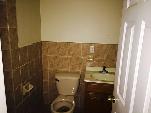 3rd image of 121-11 192 St
