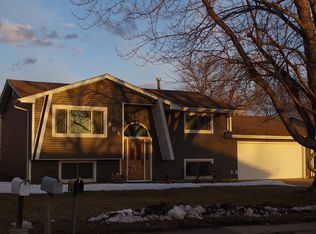 908 Broadway St, Holdrege, NE 68949