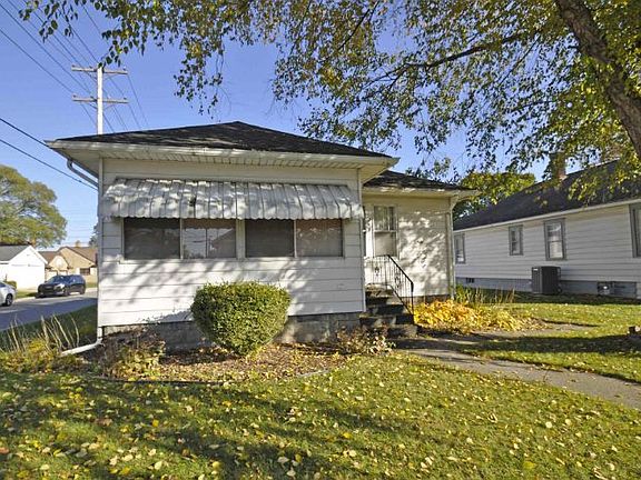 2nd image of 214 N Byrkit Ave