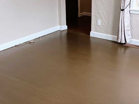 4th image of 3011 N 15th St #3011