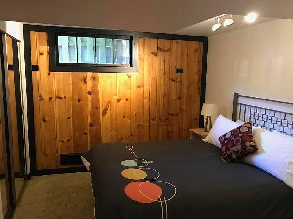 Queen Bedroom