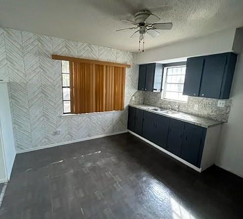 4th image of 113 E Martinez Ave