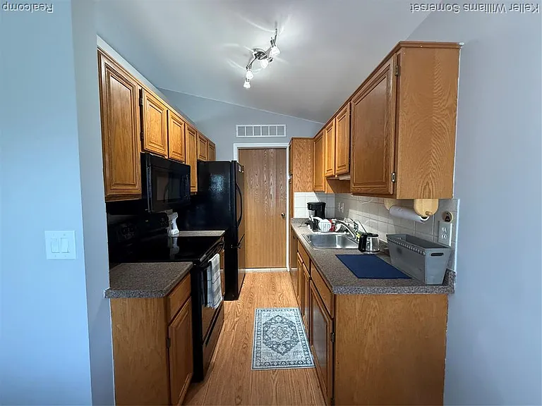 44724 Maryland Ct — Photo 8