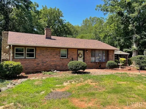 110 Walton Dr, Lynchburg, VA 24502