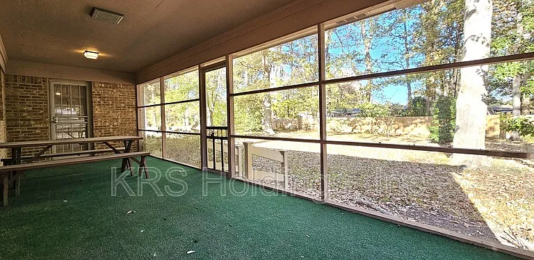 1029 Dulcie Ave — Photo 28