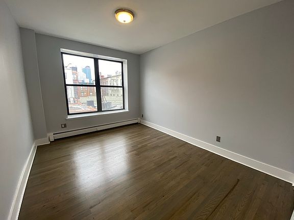 4th image of 647 President St APT 3B