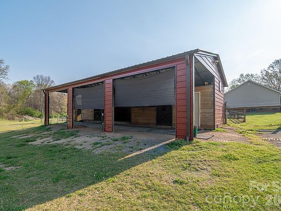 3rd image of 3009 Old Monroe Marshville Rd