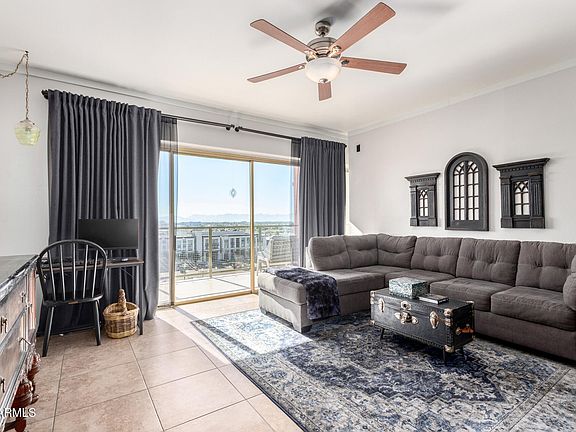 4th image of 4750 N CENTRAL Avenue #8B