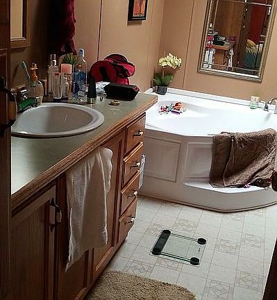 3rd image of 113 Case Dr