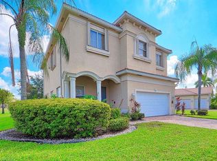 1877 Par Dr, Naples, FL 34120