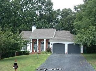1329 Greenmont Dr, Waldorf, MD