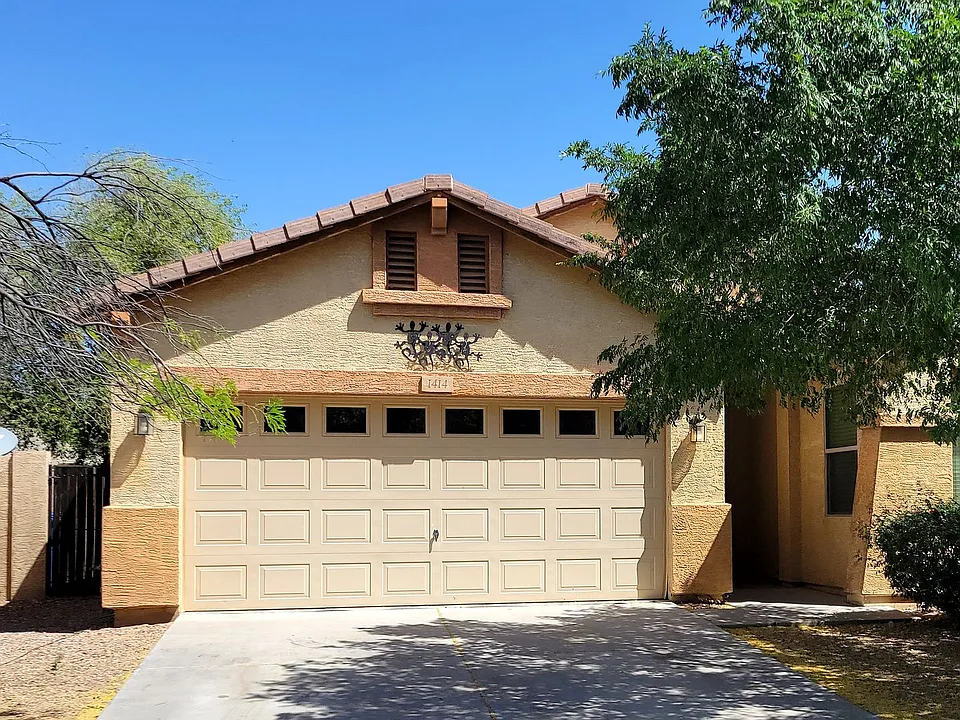 1414 E Bautista Rd