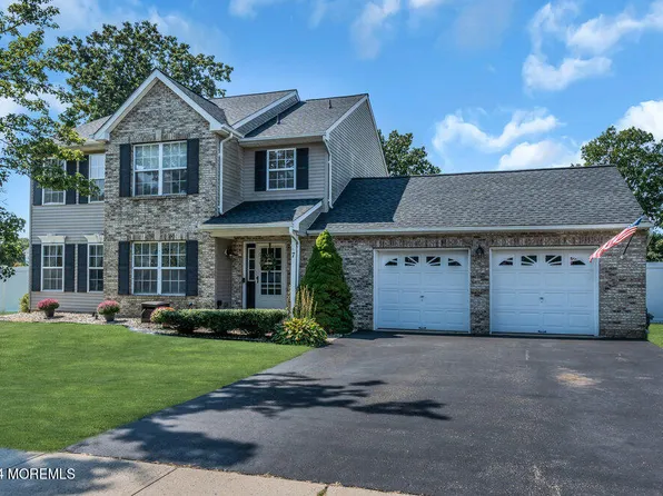 7 Andrew Street, Howell, NJ 07731
