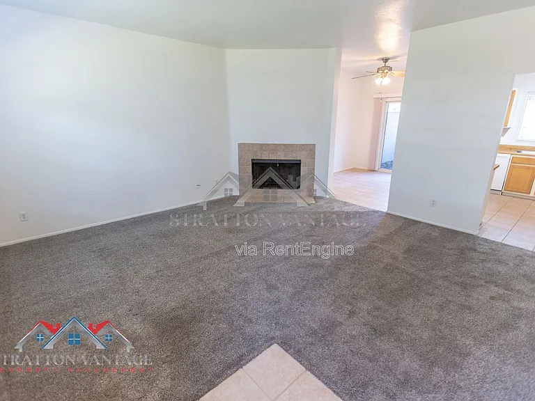 1970 N Hartford St #62 — Photo 5