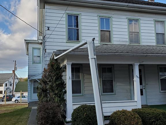 1/2 double.
Front of House
