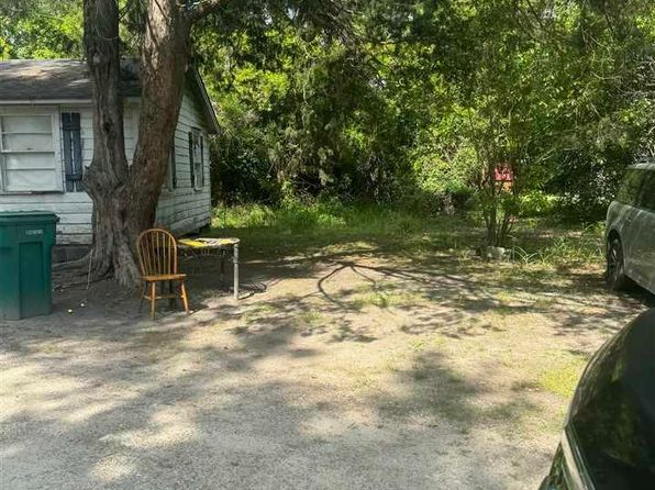 113 S Jones Rd #B, Olanta, SC 29114