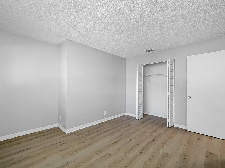 Second Bedroom Entry