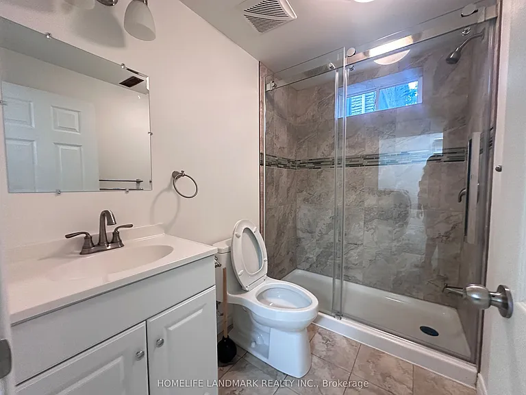 3 Padget Pl — Photo 23