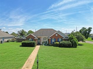 829 Bluegrass Dr, Prattville, AL 36066