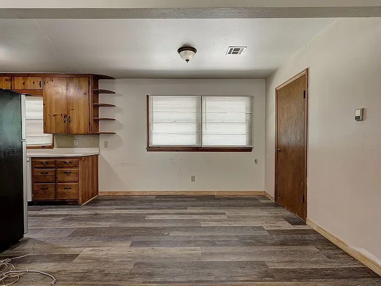 1306 McKinley Ave — Photo 9