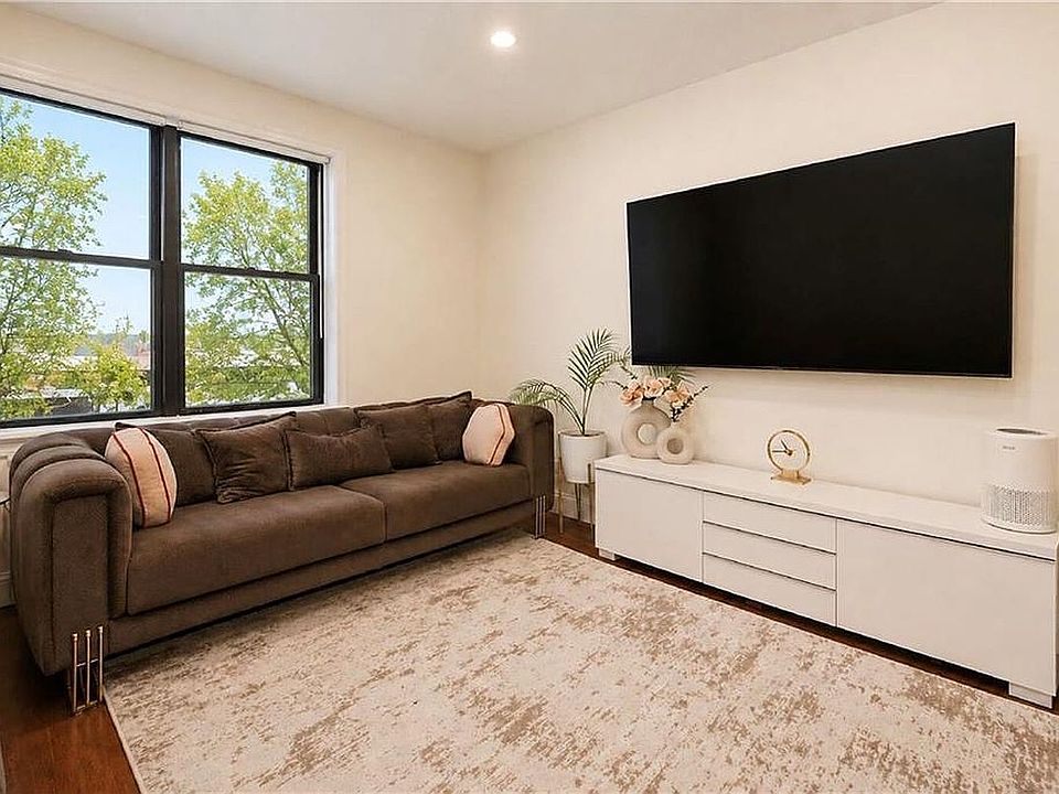 1st image of 2645 Homecrest Ave APT 1F