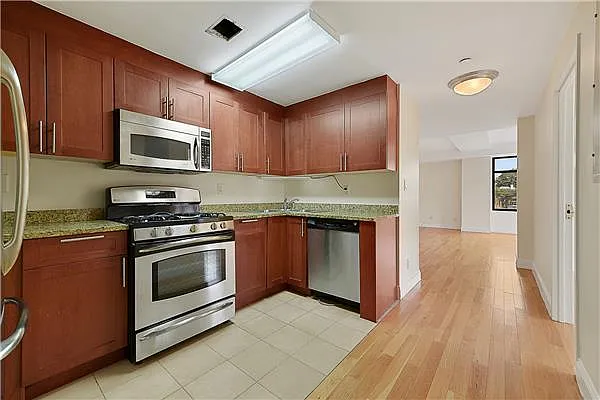 Sold by Exclusive Properties Sotheby's International Realty | media 5