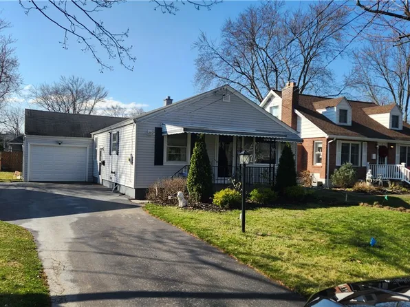 723 Mohawk St, Lewiston, NY 14092