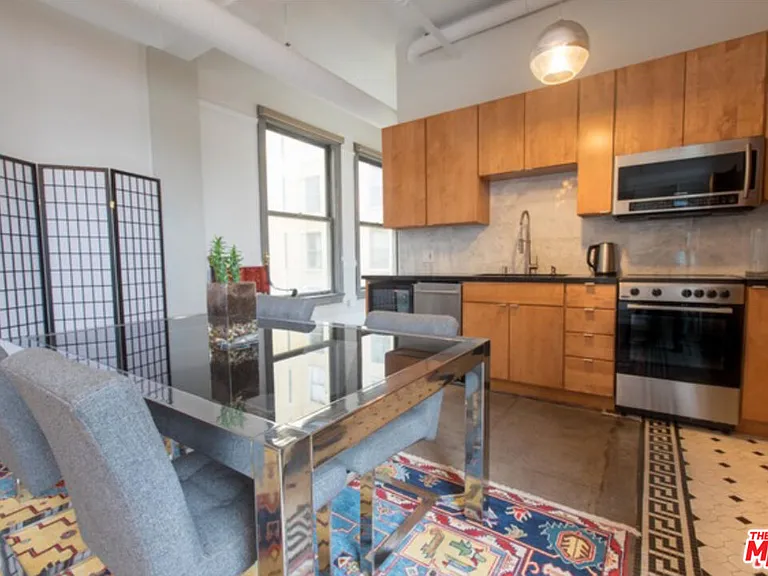 108 W 2nd St #808 — Photo 7