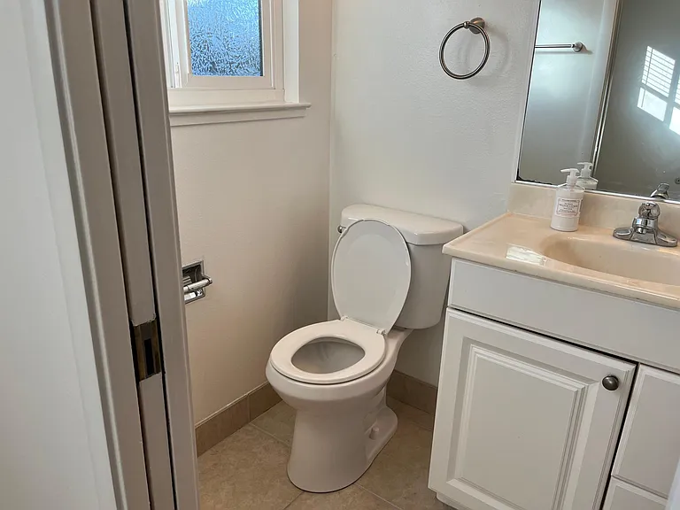 6260 Riverside Blvd — Photo 13