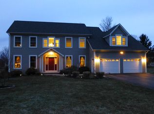 1762 Schlegel Rd, Webster, NY 14580