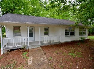 514 Grady St, Waleska, GA 30183
