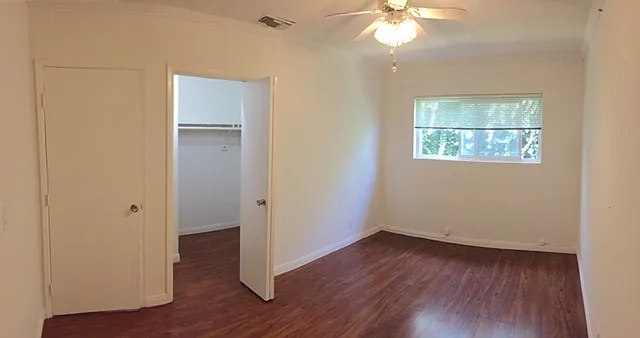 east bedroom