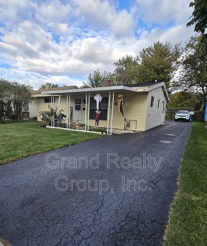 151 N California Ave photo 1