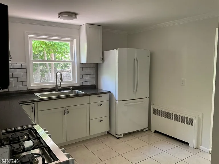 470 Macopin Rd — Photo 4
